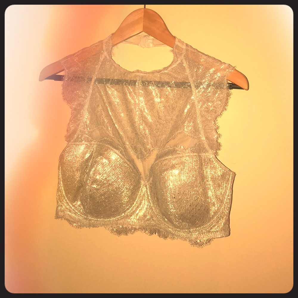 38DDD Victoria Secret 2017 runway bra!